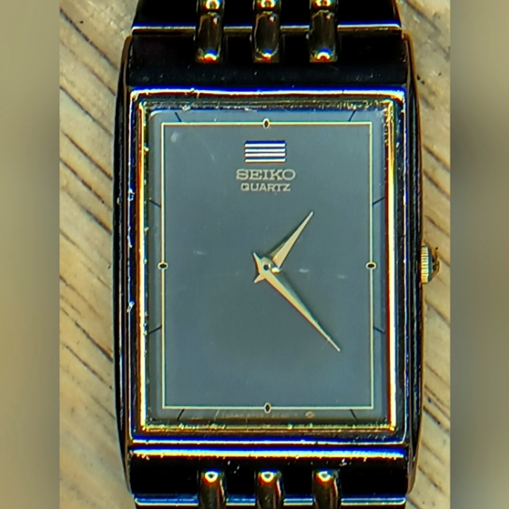 X Seiko Men's Quartz Two tone Gold and gun metal black case and bracelet SS back - Picture 2 of 10